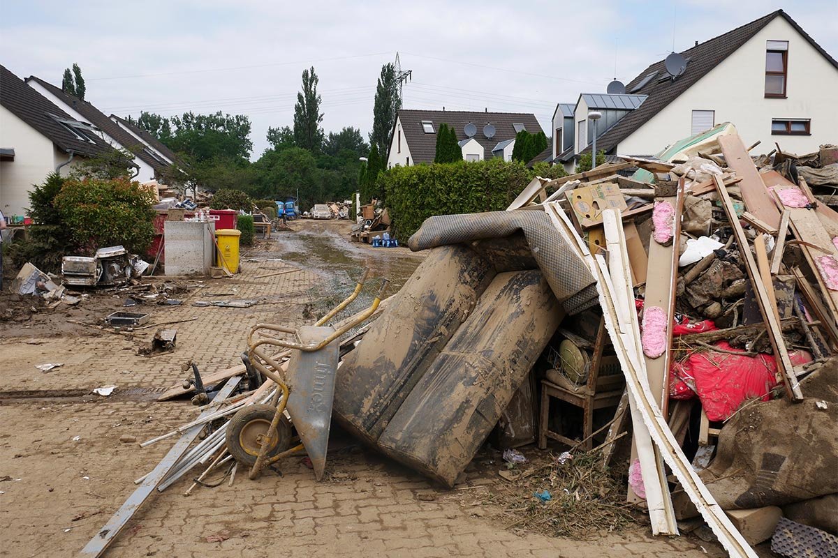 [Translate to English:] Zerstörte Häuser nach der Hochwasserkatastrophe in Sinzig