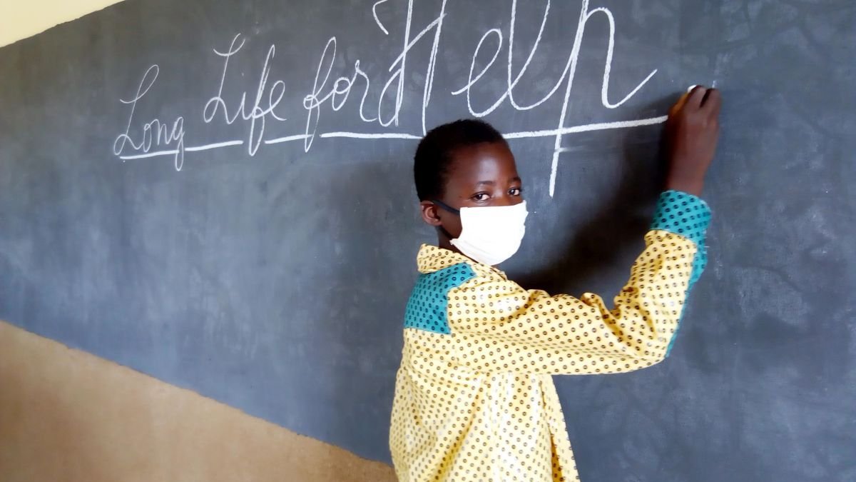 Spenden Burkina Faso: Die Kinder freuen sich über die neue Schule