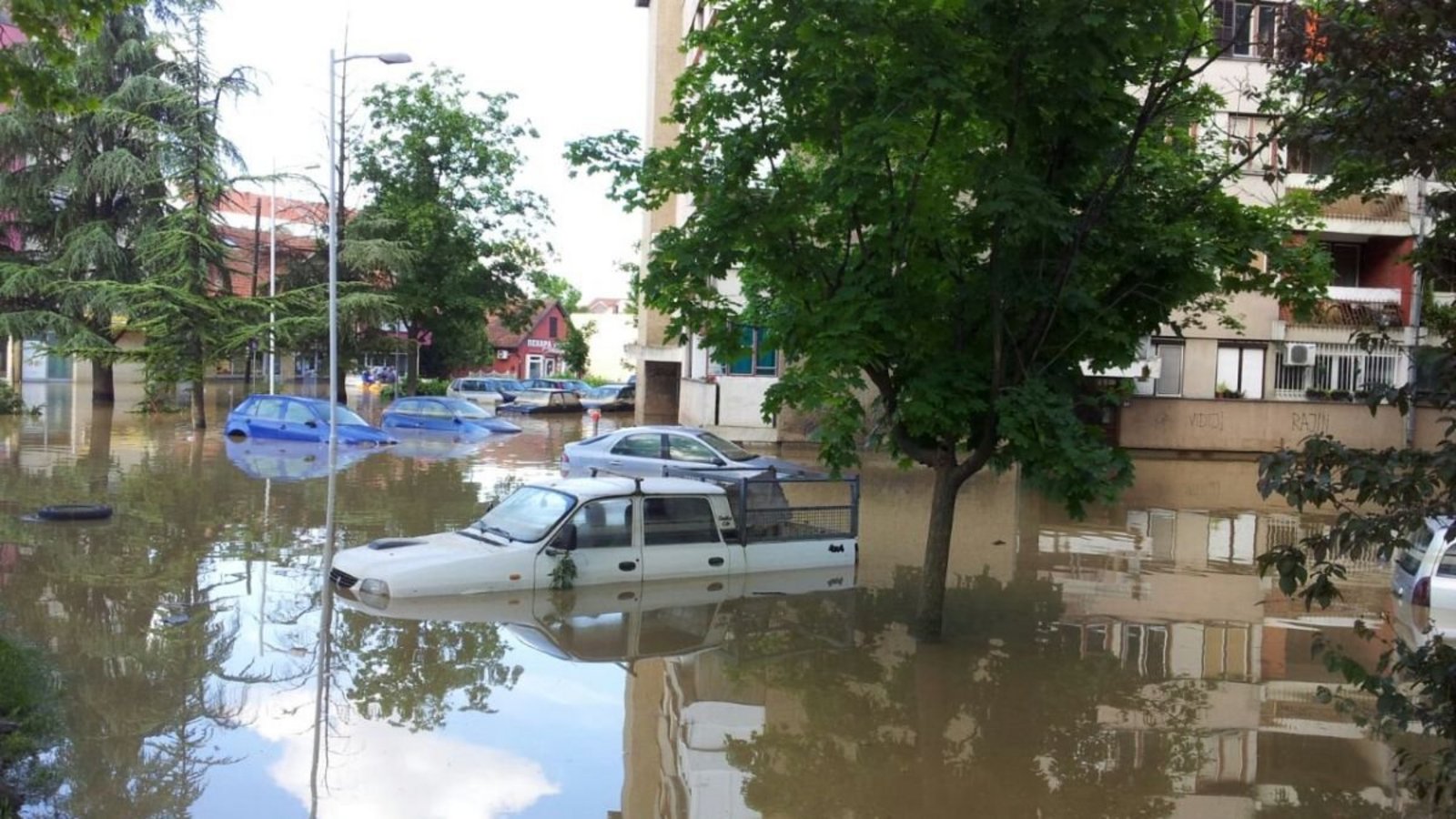Eindrücke der Zerstörung durch Flut in Serbien